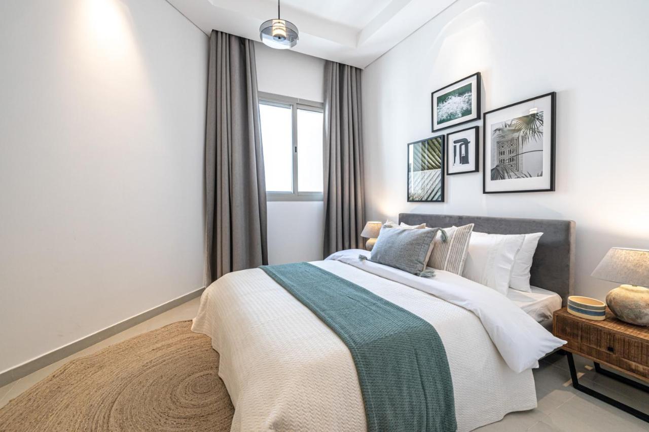 Nox Family Suites Dubai - Jumeirah 3, Jumeirah Beach ภายนอก รูปภาพ